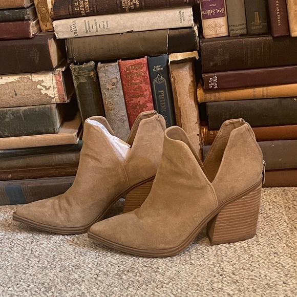 Steve Madden Suede Booties - Picture 3 of 6